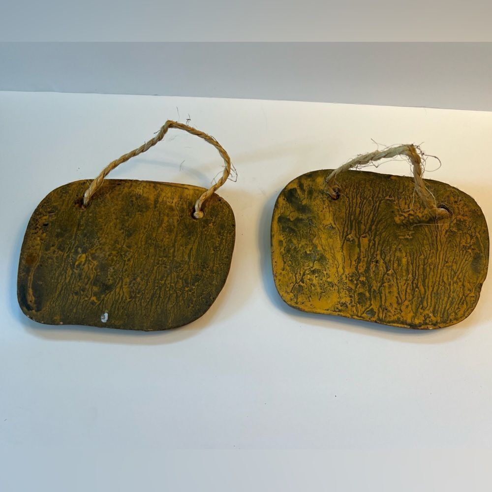 2 Vintage Pottery Fish Wall Hanging - Picture 3 of 8